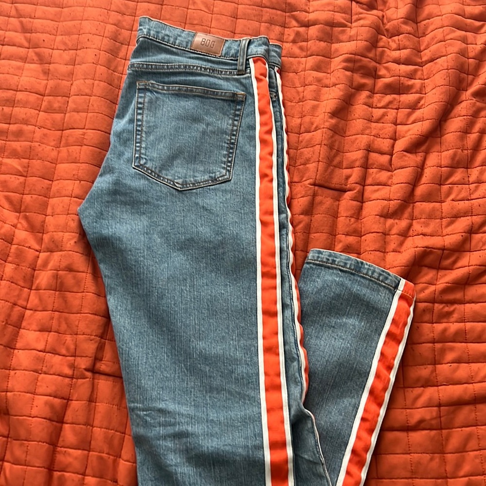 Trimmed skinny jeans